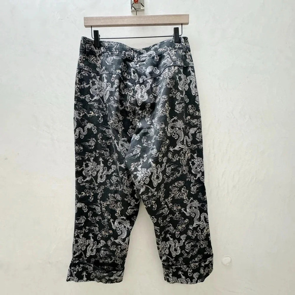 VTG Lees || Women's Dragon Printed Pants Black Ankle Cuffed Size 10 - Picture 3 of 12